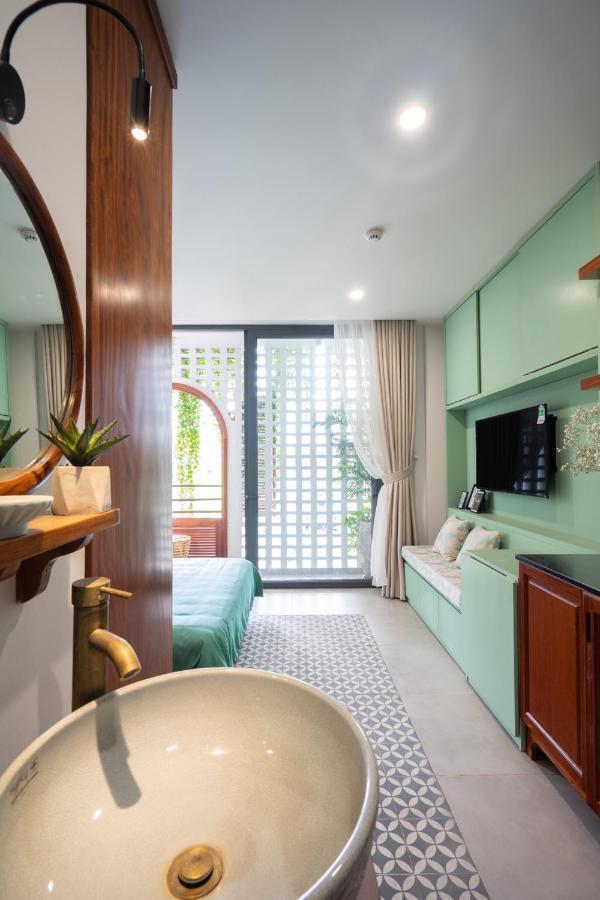 Joohouse Lux Hotel Ho Chi Minh City Exterior photo